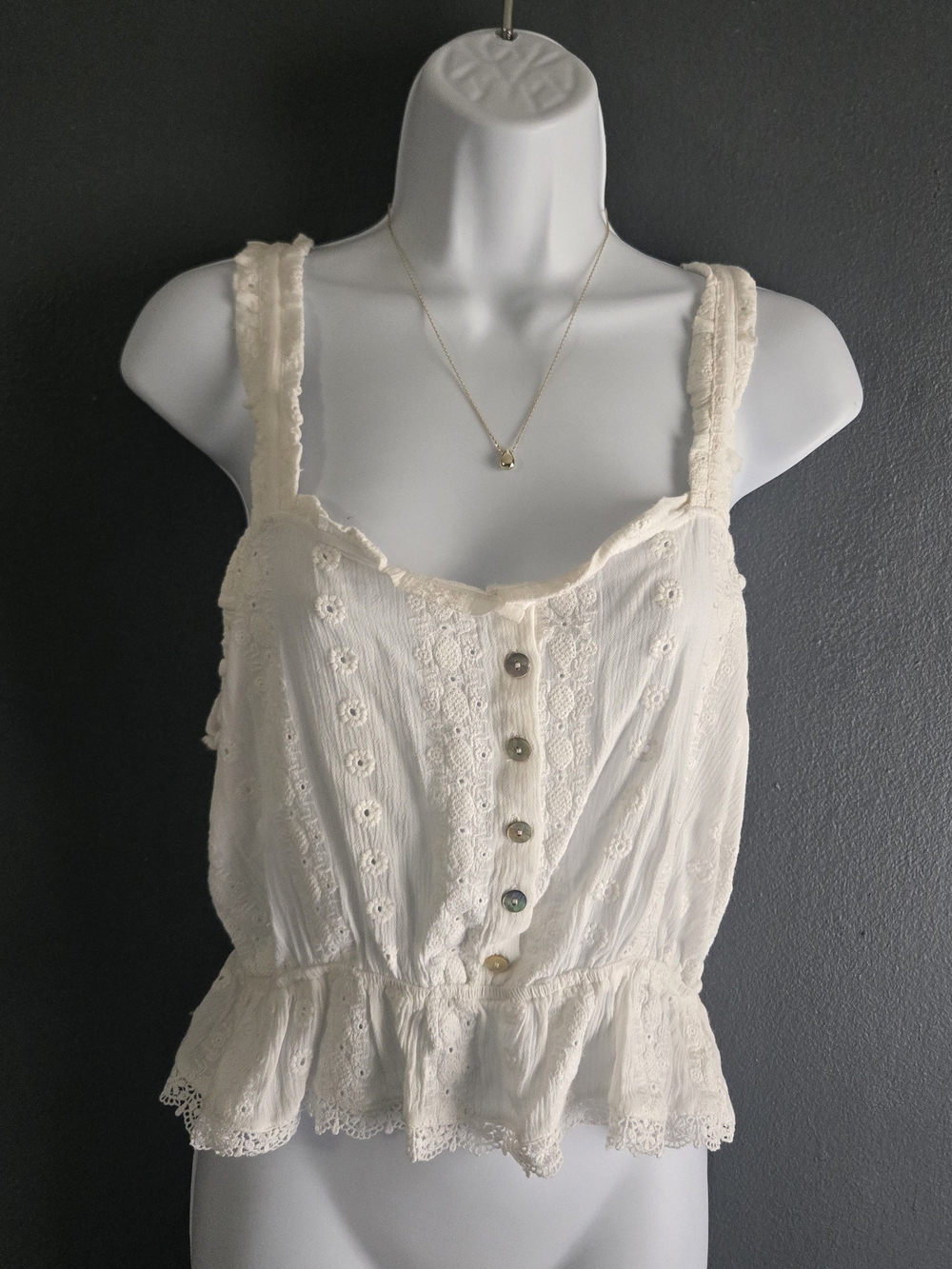 BB Dakota by Steve Madden Cream Eyelet Ruffled Coquette Dainty Tank Top M - Picture 8 of 8